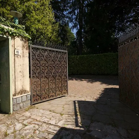 La Terrazza Nel Bosco Laveno-Mombello