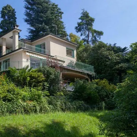 Vila La Terrazza Nel Bosco *